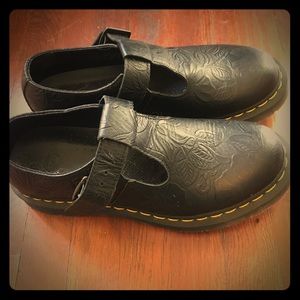 COPY - Dr. Martens Polly emboss floral
